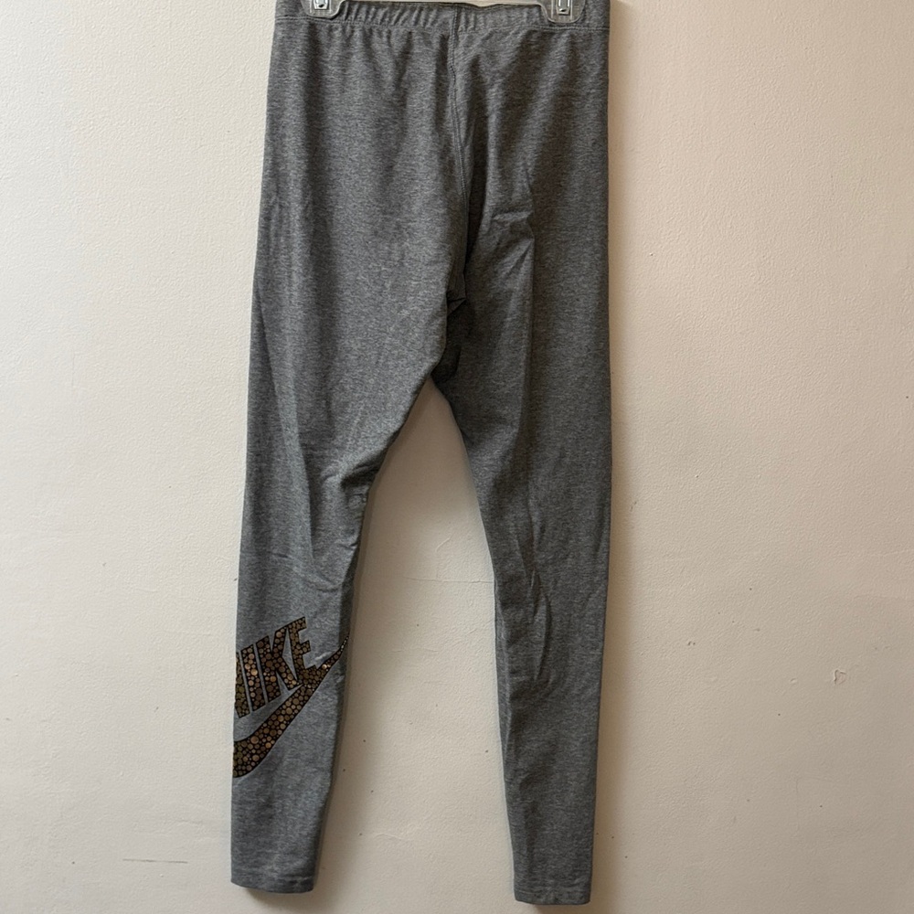Nike Gray Leggings with Black Waistband - Picture 4 of 4
